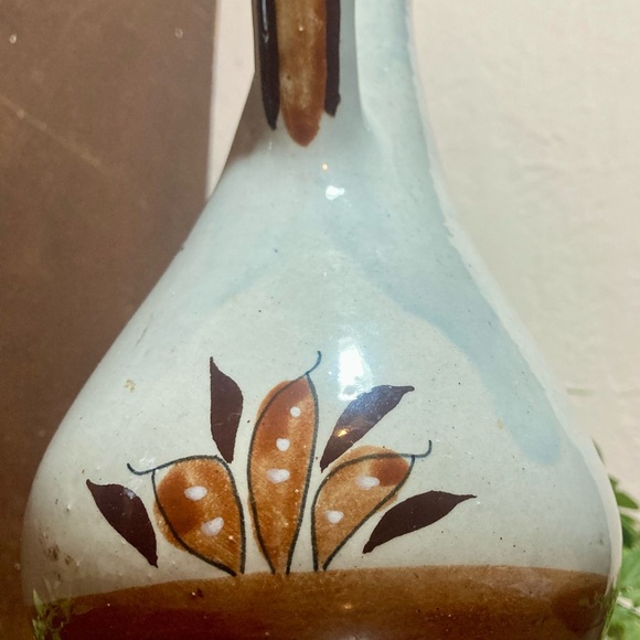 Water Pitcher Tonal Mexico Birds/Butterfly Vintage EUC - Picture 4 of 13